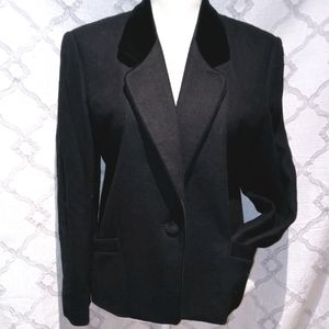 Vintage Koret Black Blazier Womens Sz 10 Petite